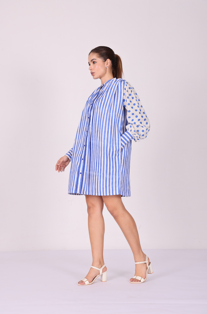 Playful Contrast Cotton Shirt Dress – Blue & White